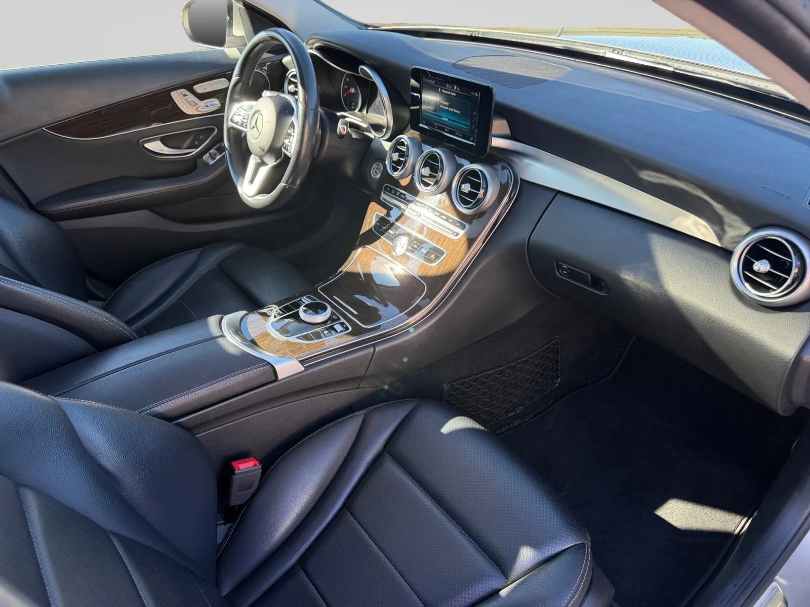 Used 2019 Mercedes-Benz C 300 4MATIC Sedan image 33