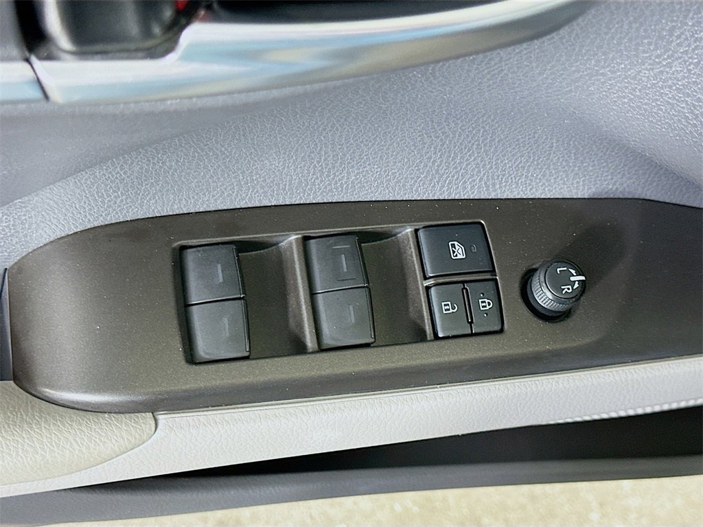 Used 2021 Toyota Camry SE image 20