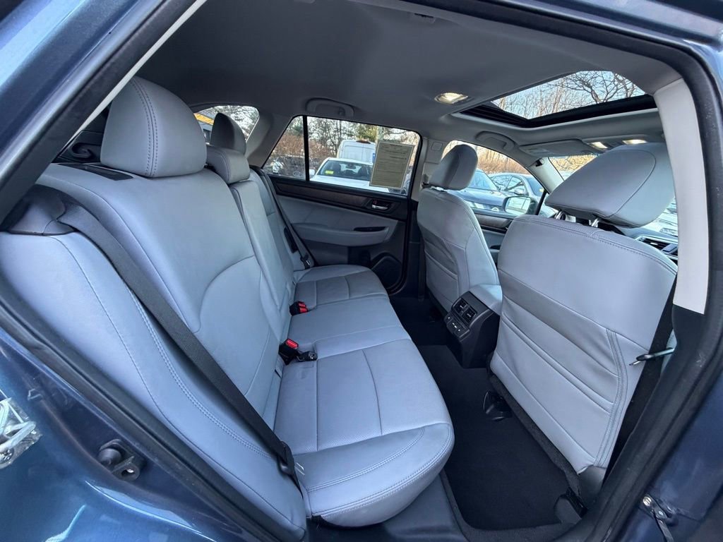 Used 2018 Subaru Outback 2.5i Limited AWD/4WD image 22