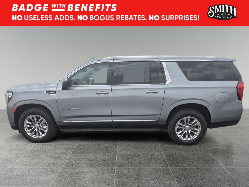 Used 2023 GMC Yukon XL SLT w/ SLT Premium Package image 7
