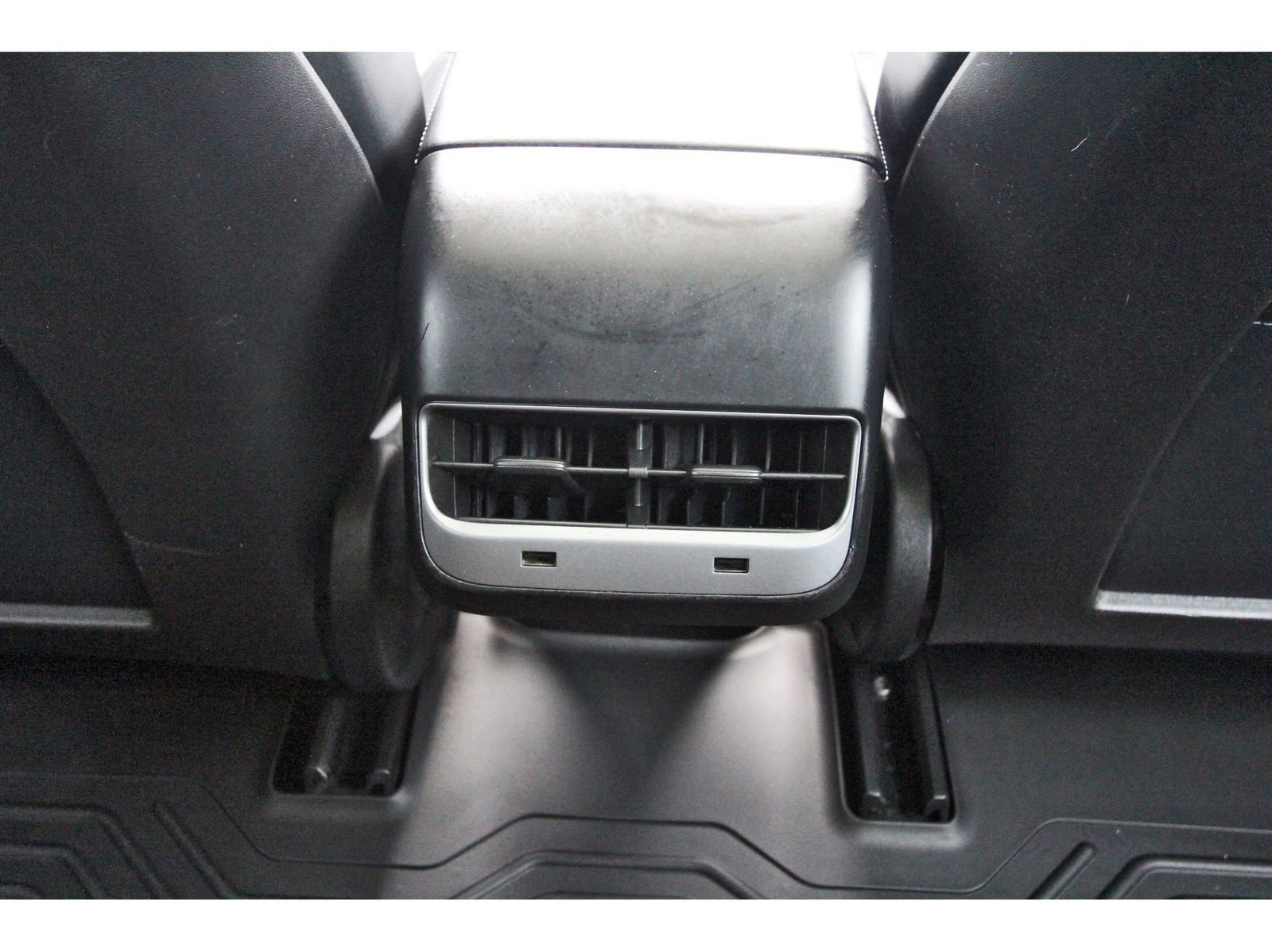 Used 2018 Tesla Model 3 Long Range image 15