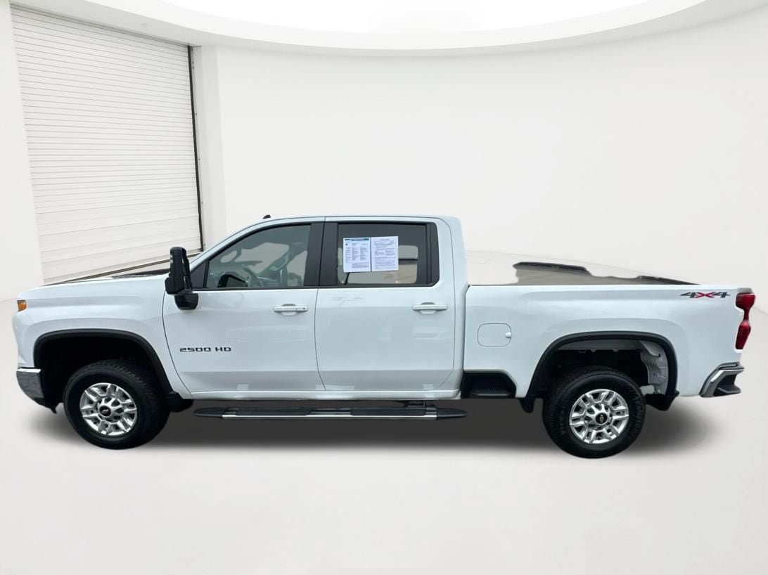 Used 2025 Chevrolet Silverado 2500 LT w/ Convenience Package AWD/4WD image 8