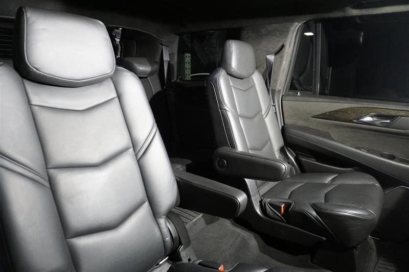 Used 2016 Cadillac Escalade Platinum image 25