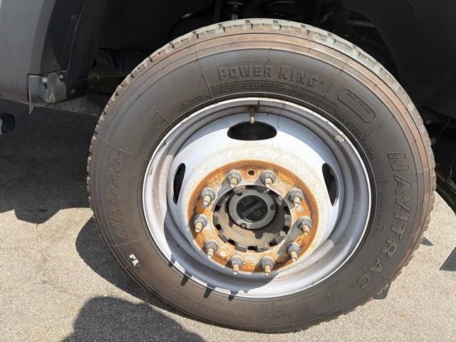 Used 2024 Ford F550 4x4 Crew Cab Super Duty image 4