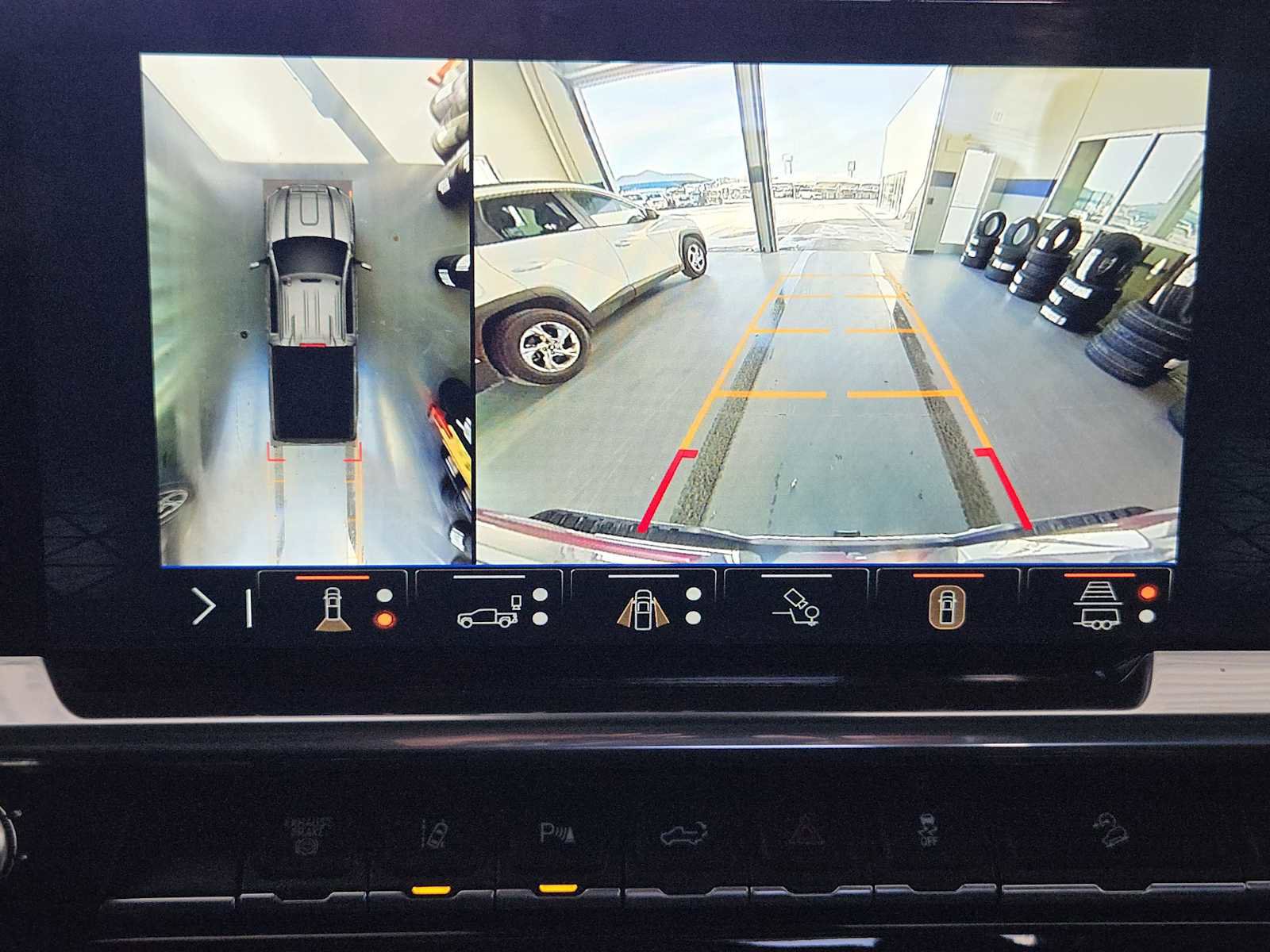 Certified 2025 GMC Sierra 2500 SLT w/ SLT Convenience Package image 18