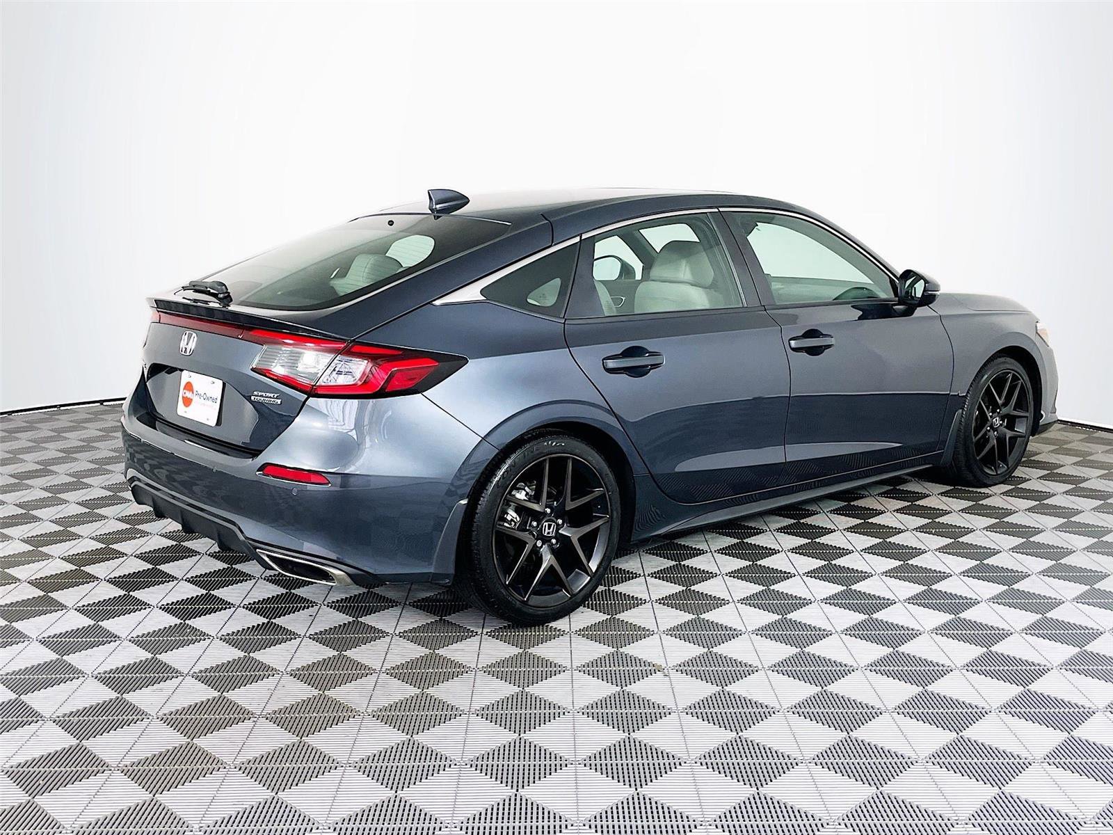 Used 2023 Honda Civic Sport Touring image 9