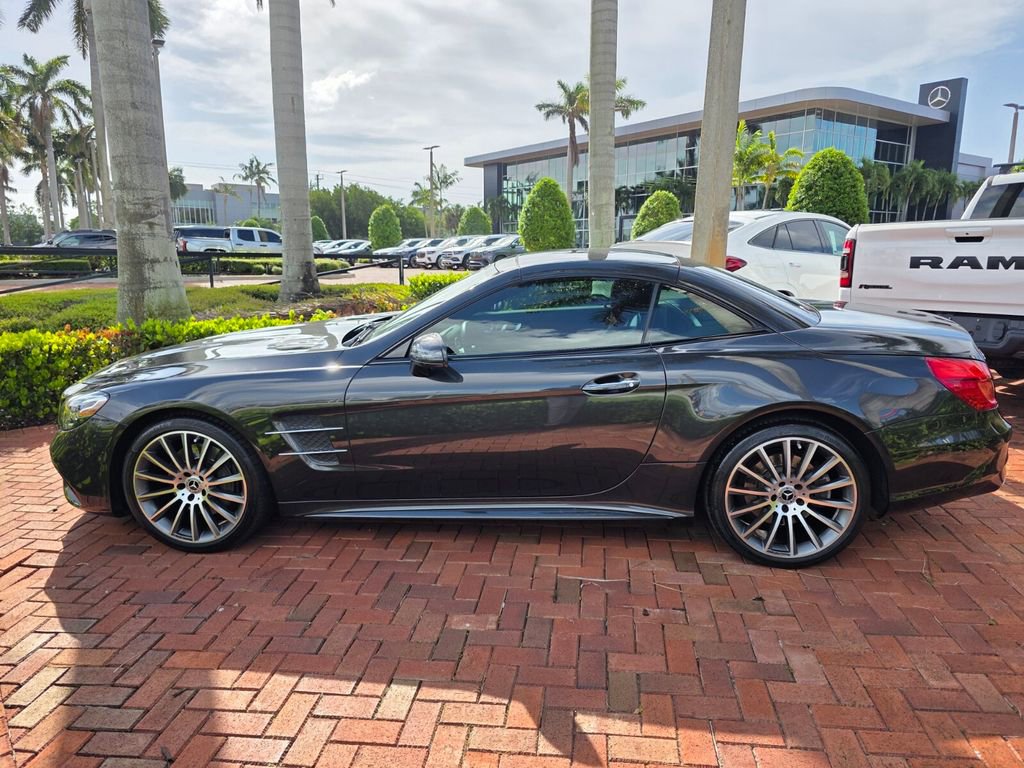 Used 2020 Mercedes-Benz SL 450 image 3