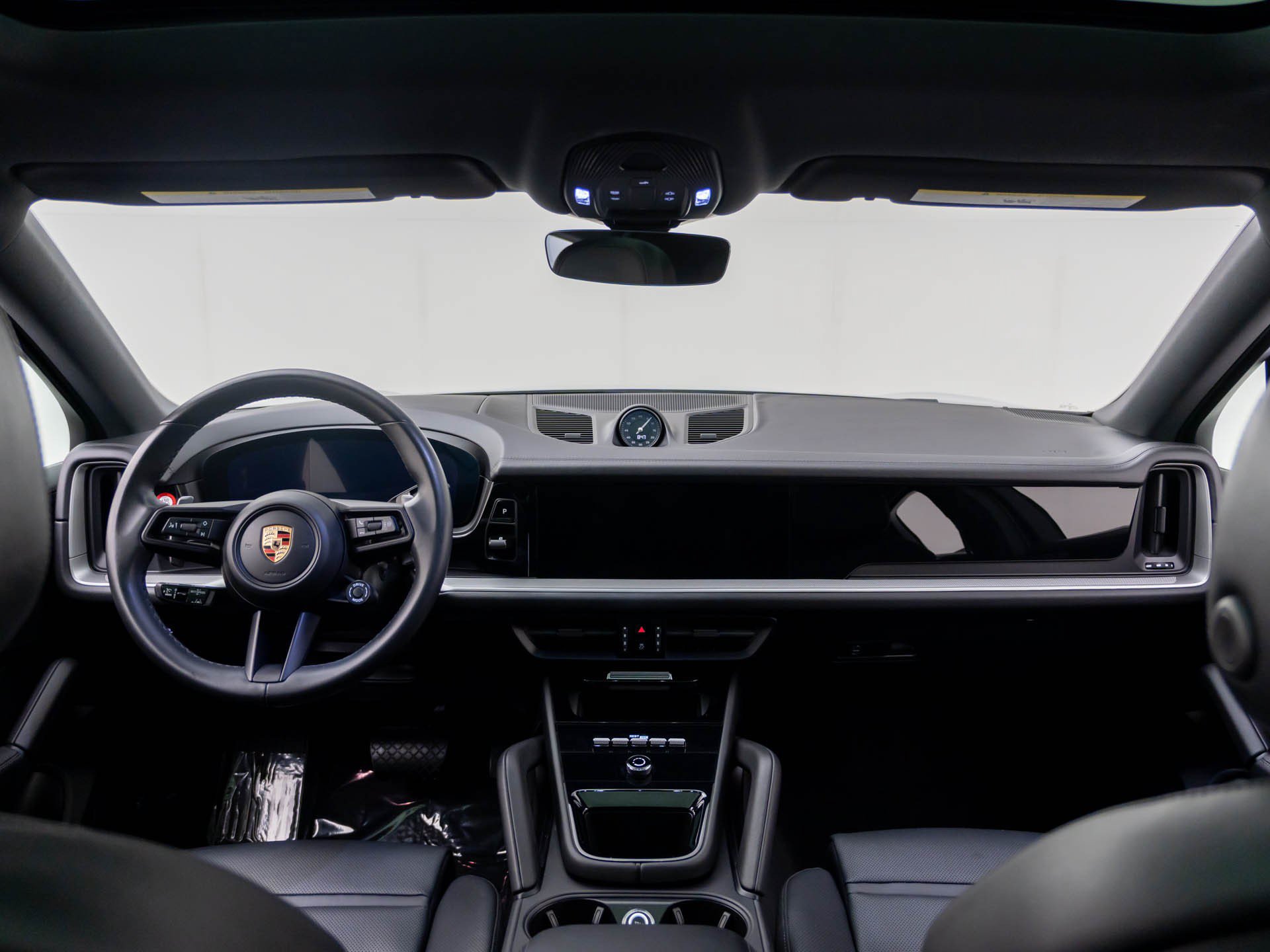 Certified 2024 Porsche Cayenne Coupe AWD/4WD image 11