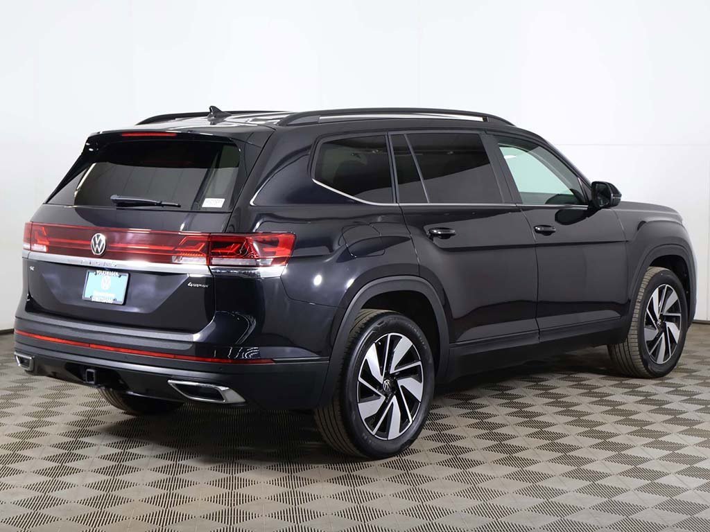 Used 2024 Volkswagen Atlas SE image 10