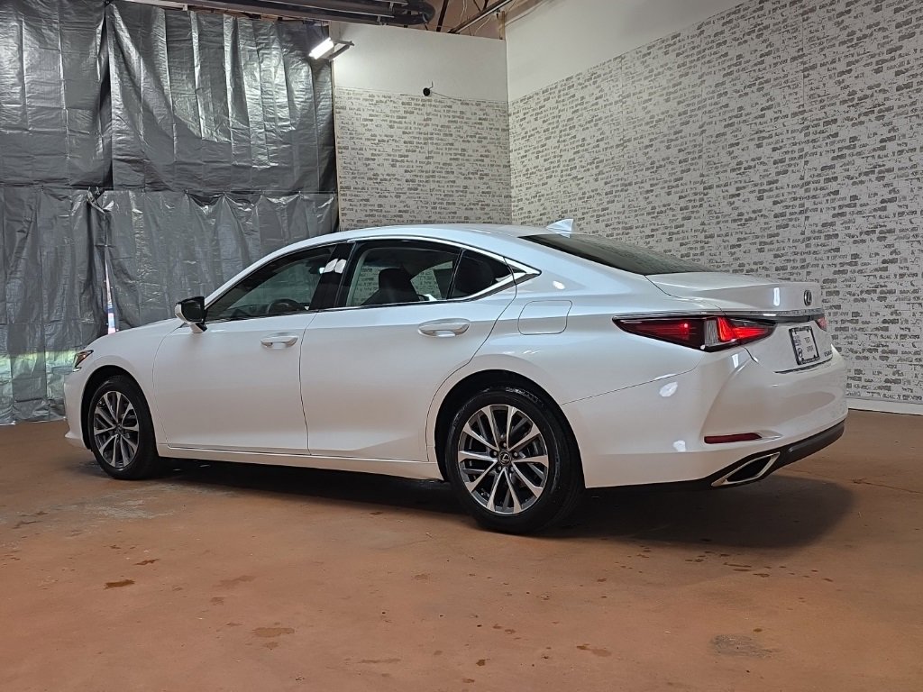 Used 2023 Lexus ES 350 w/ Accessory Package (Z1) image 7