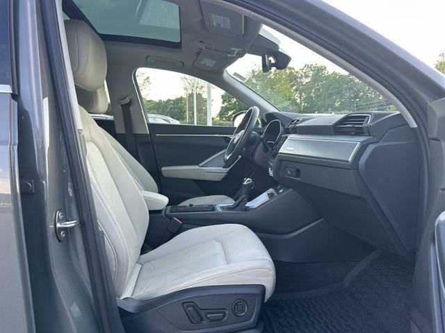 Used 2020 Audi Q3 2.0T Premium Plus w/ Premium Plus Package AWD/4WD image 29