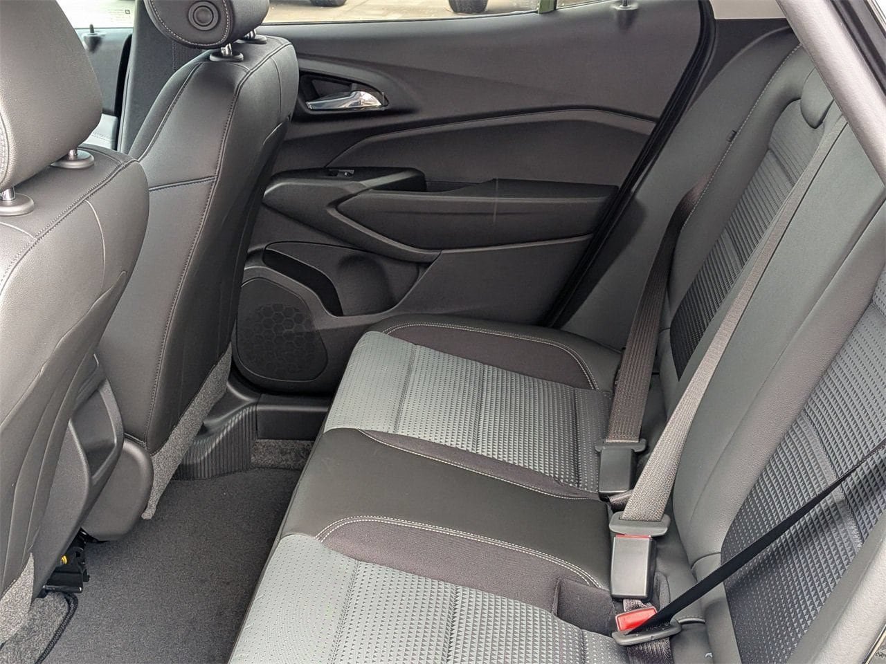 New 2026 Chevrolet Trax LT w/ Driver Confidence Package FWD image 23