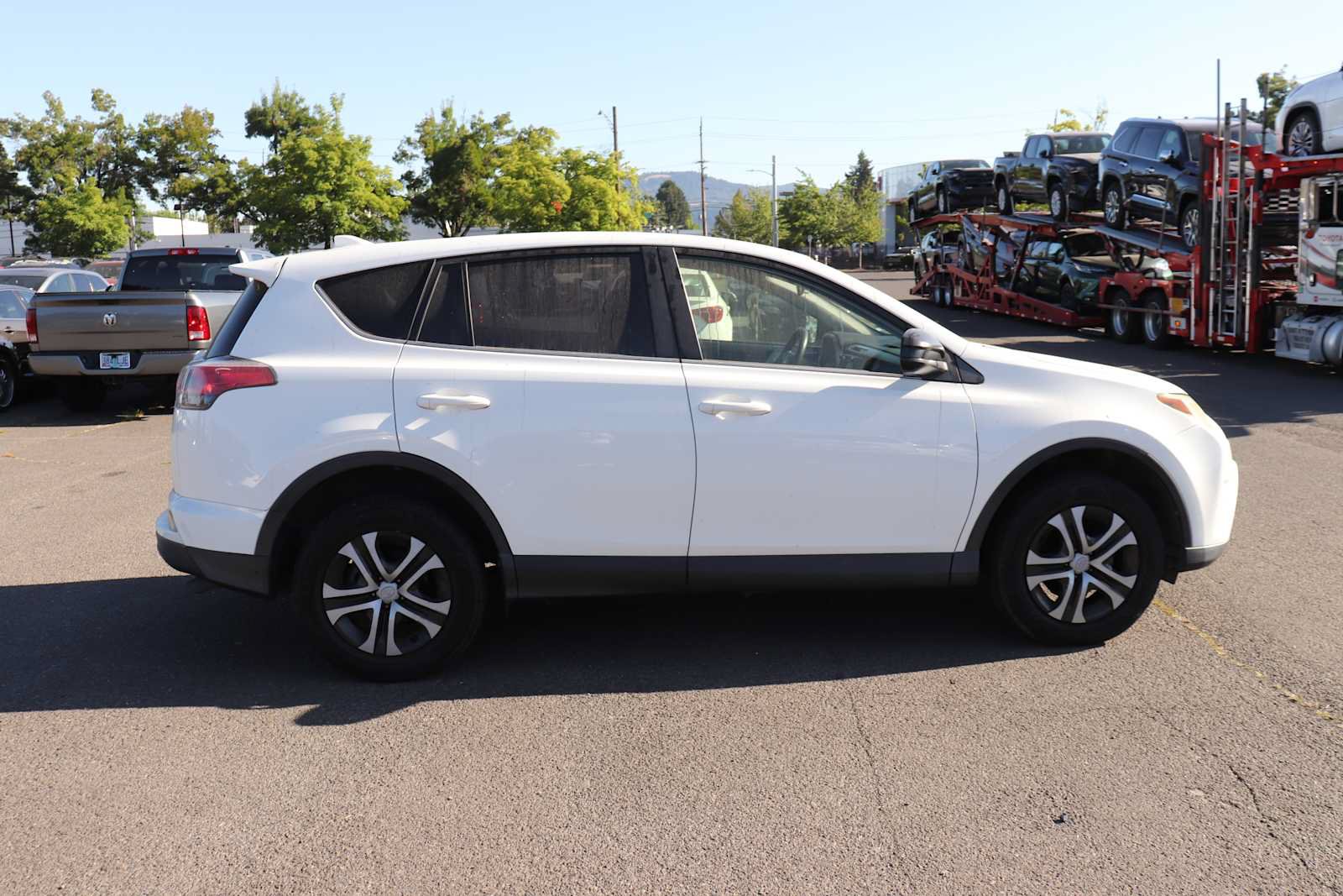 Certified 2018 Toyota RAV4 LE w/ All Weather Liner Package FWD image 4