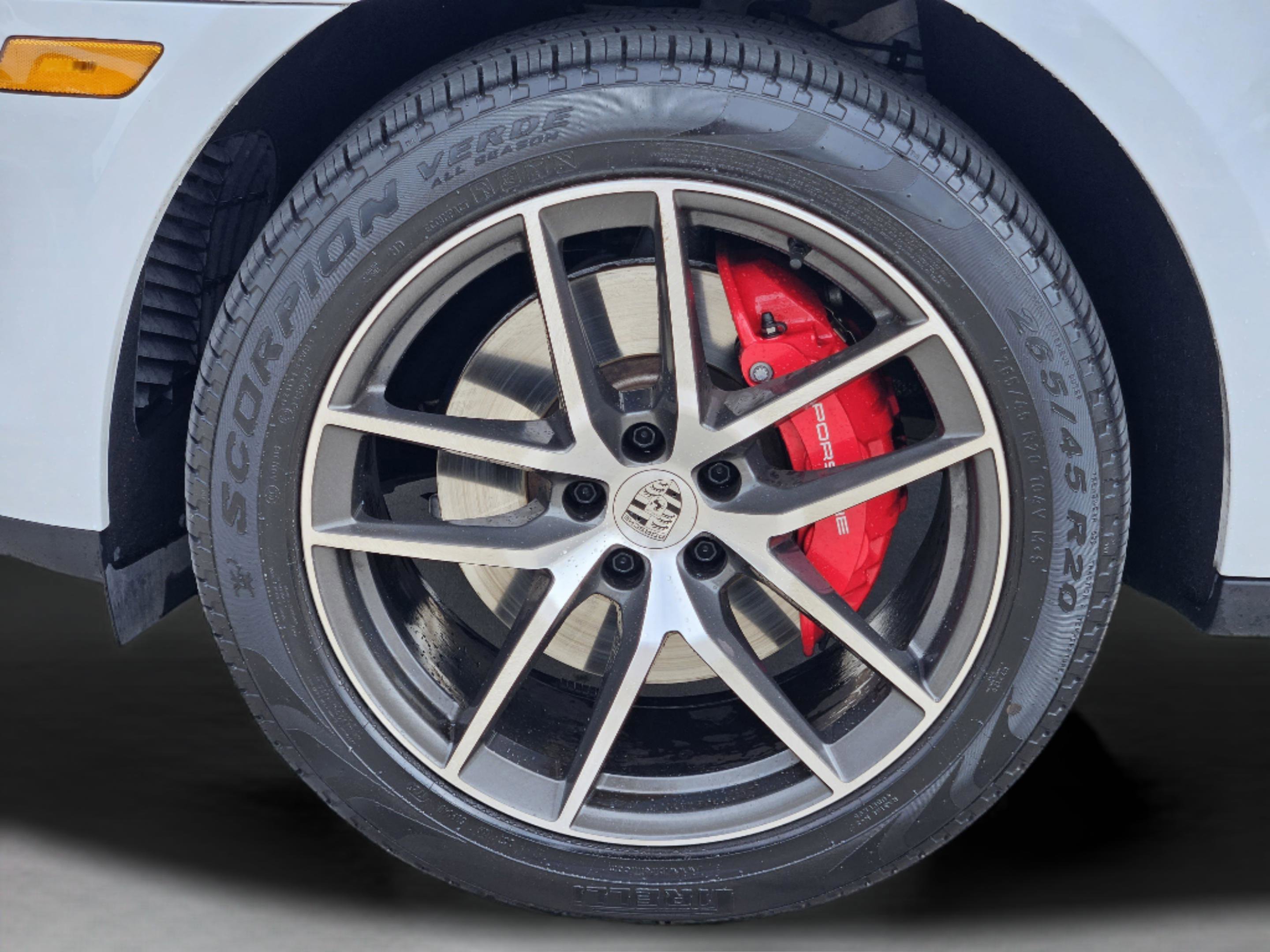 Certified 2026 Porsche Macan S image 31