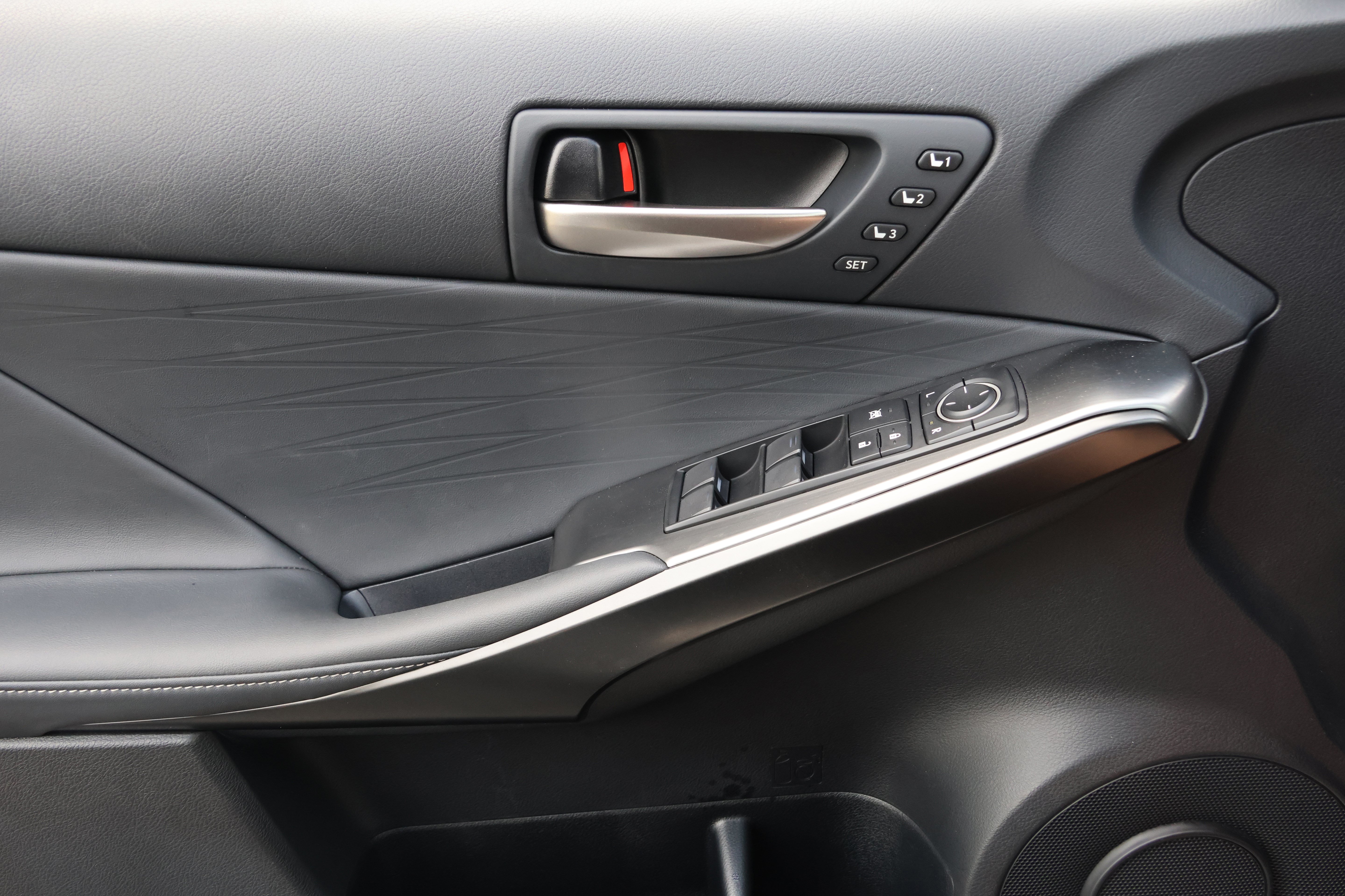 Used 2024 Lexus IS 500 RWD image 24