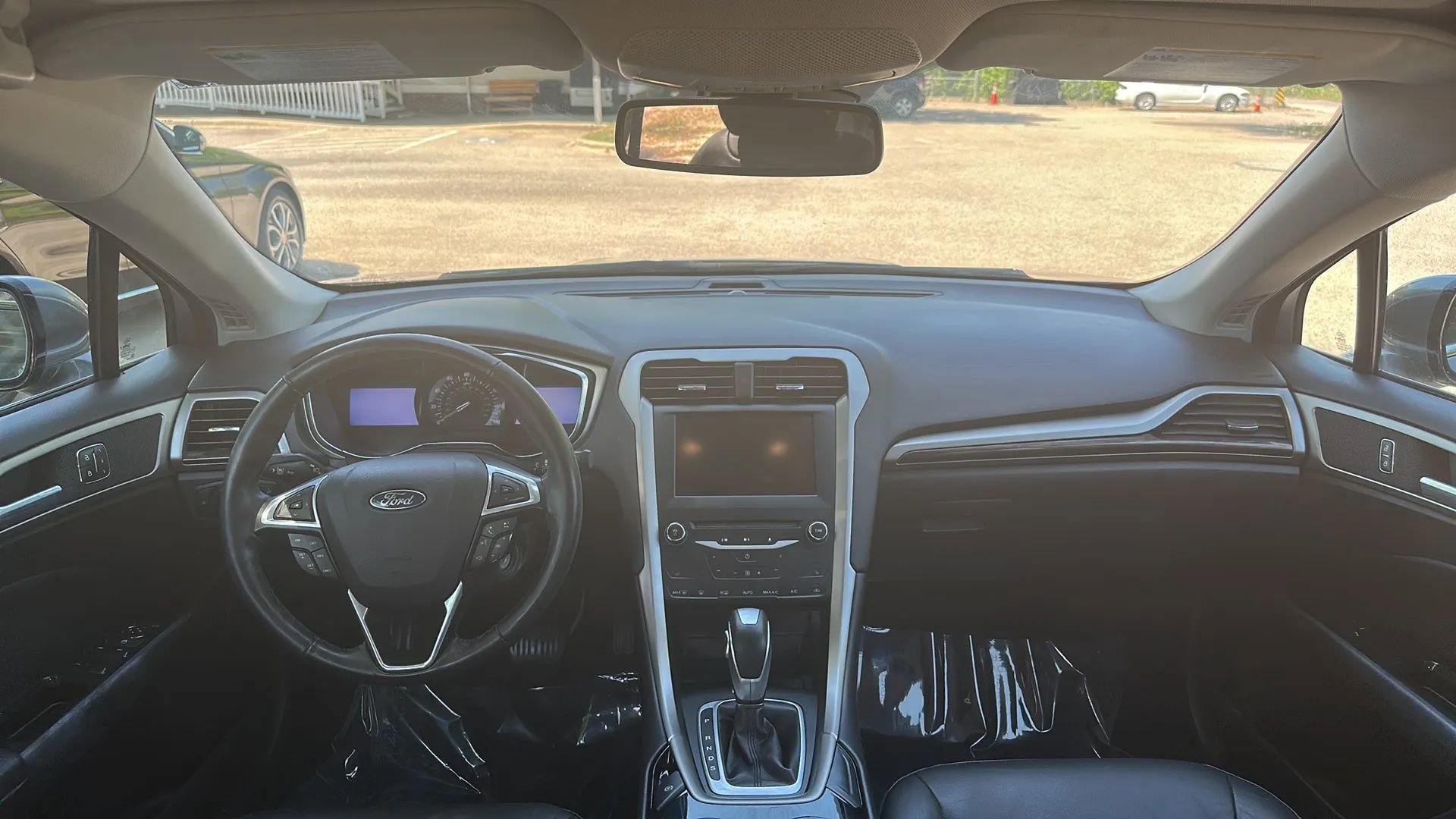 Used 2013 Ford Fusion SE FWD image 25