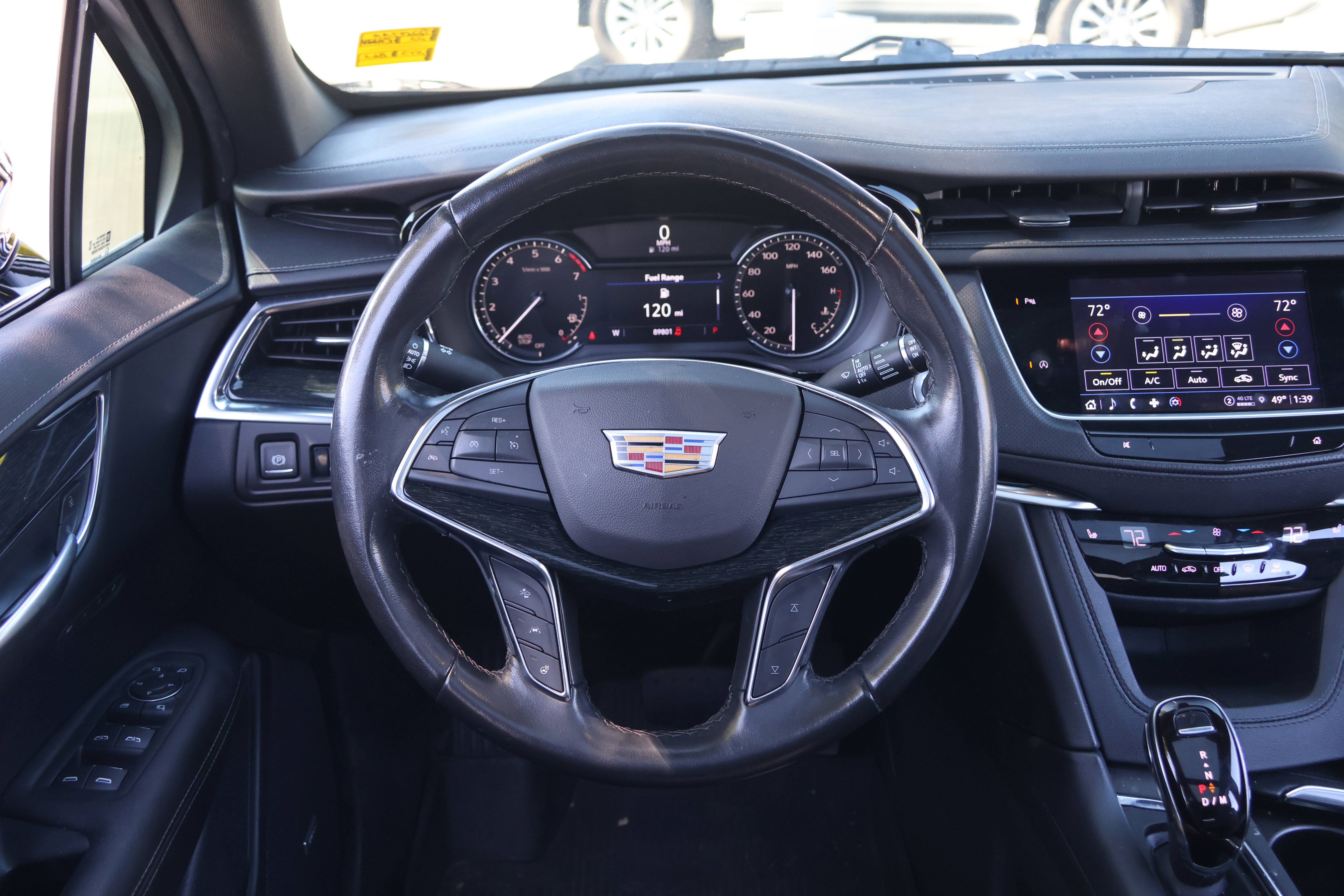 Used 2022 Cadillac XT5 Premium Luxury w/ LPO, Floor Liner Package image 18