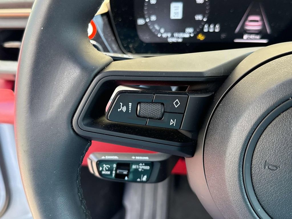 Used 2024 Porsche Macan 4 Electric image 27