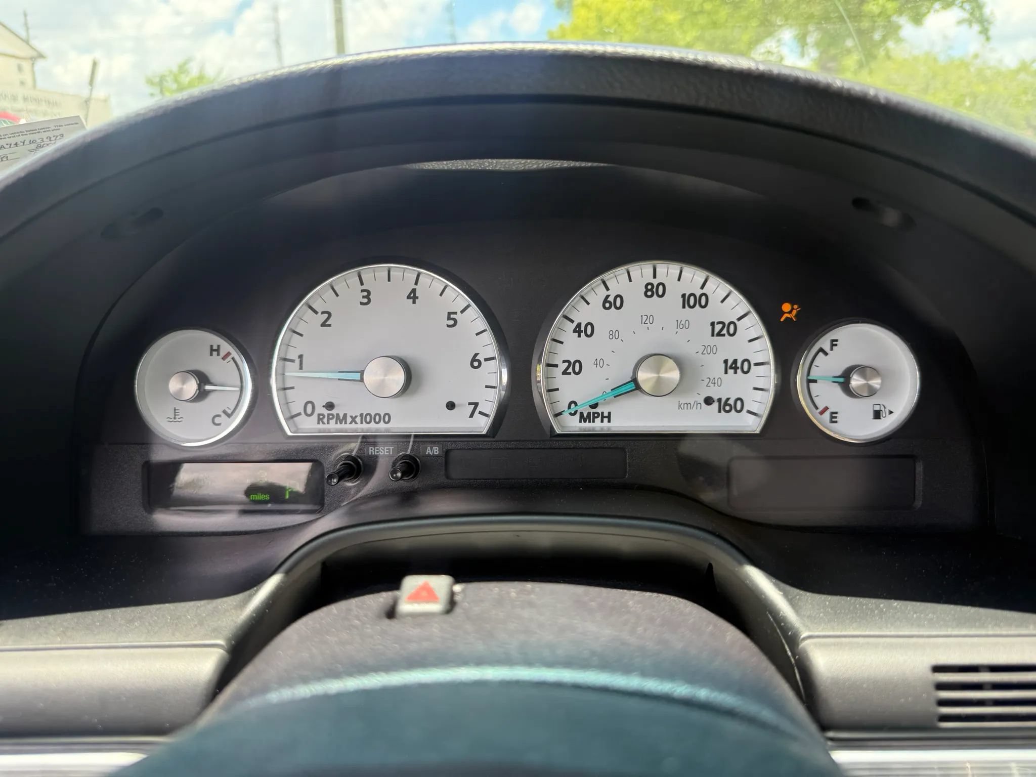 Used 2004 Ford Thunderbird RWD image 13