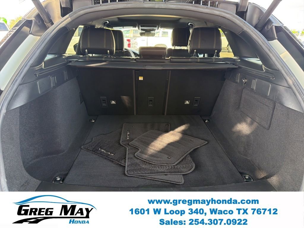 Used 2019 Land Rover Range Rover Velar R-Dynamic SE image 21