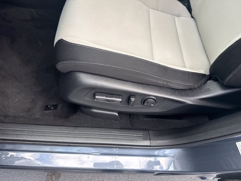 Certified 2024 Honda CR-V EX image 11
