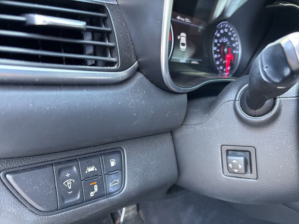 Used 2019 Genesis G70 3.3T Advanced w/ Sport Package image 15