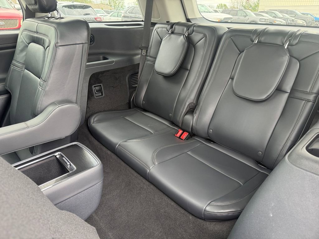 Used 2025 Lincoln Aviator Reserve w/ Equipment Group 201A AWD/4WD image 24