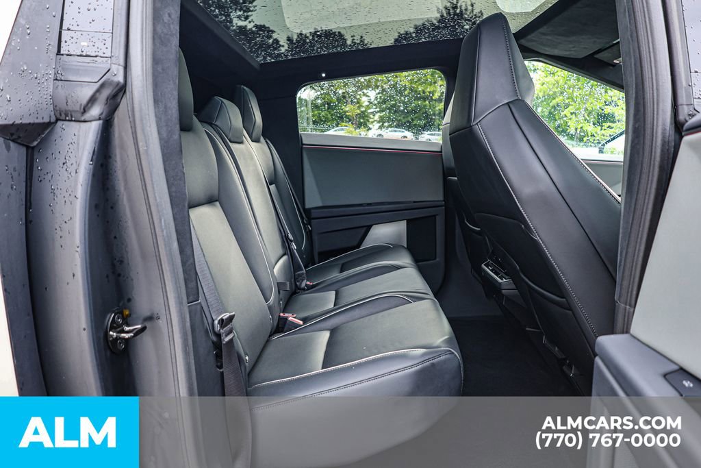 Used 2025 Tesla Cybertruck AWD Crew Cab image 22