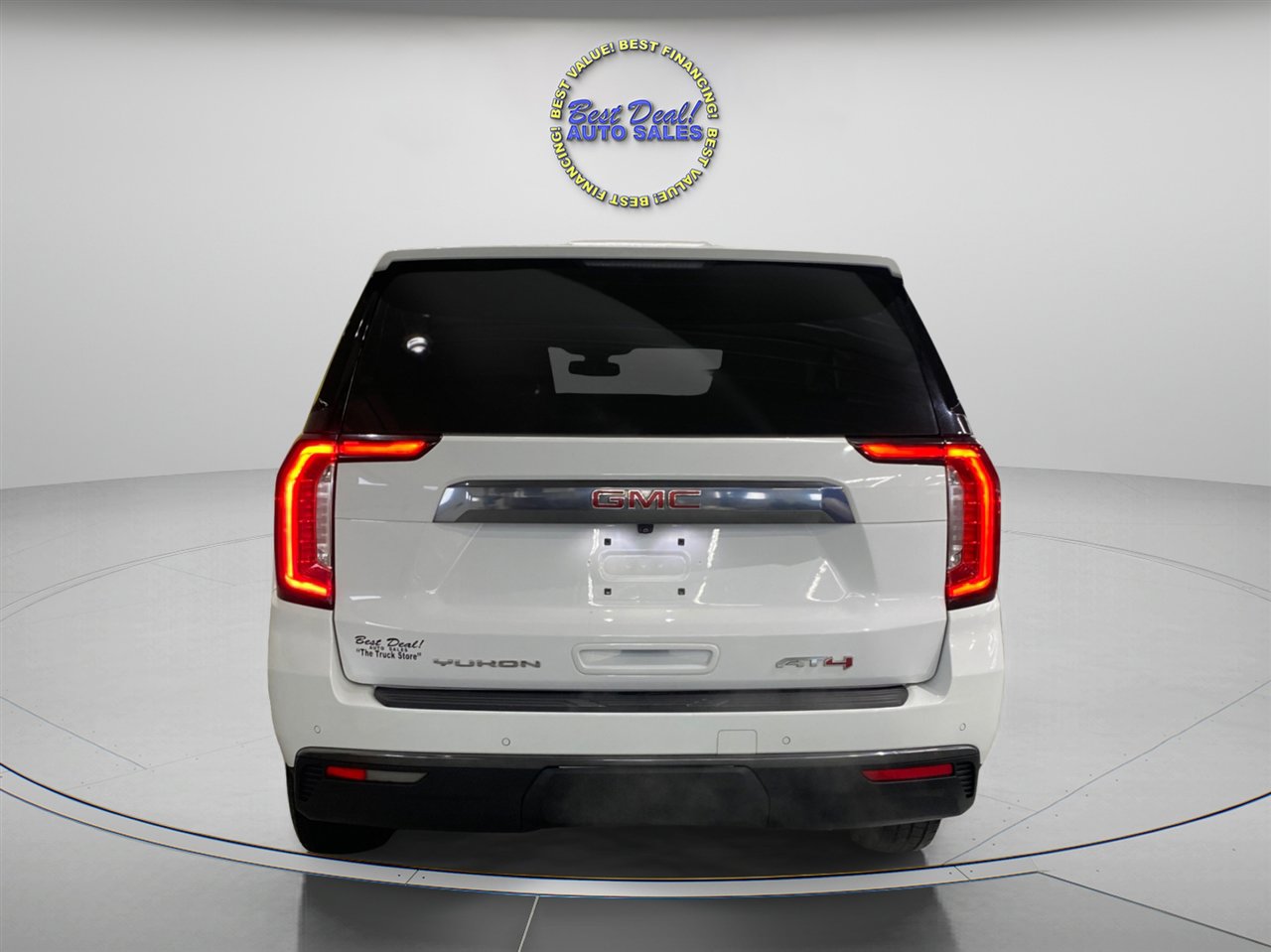 Used 2021 GMC Yukon AT4 w/ AT4 Premium Plus Package image 4