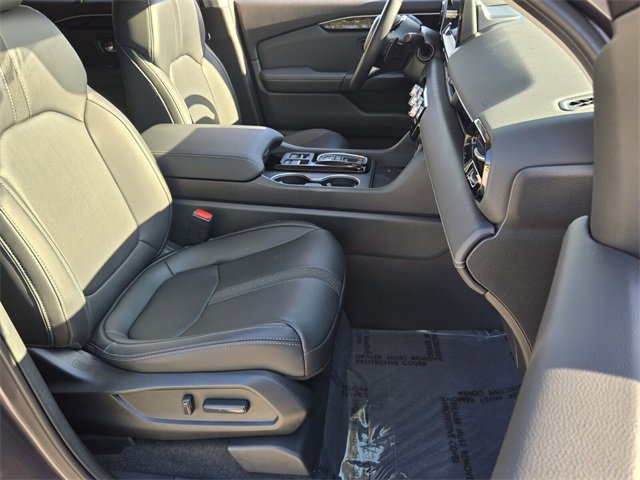 Used 2023 Honda Pilot Touring image 17