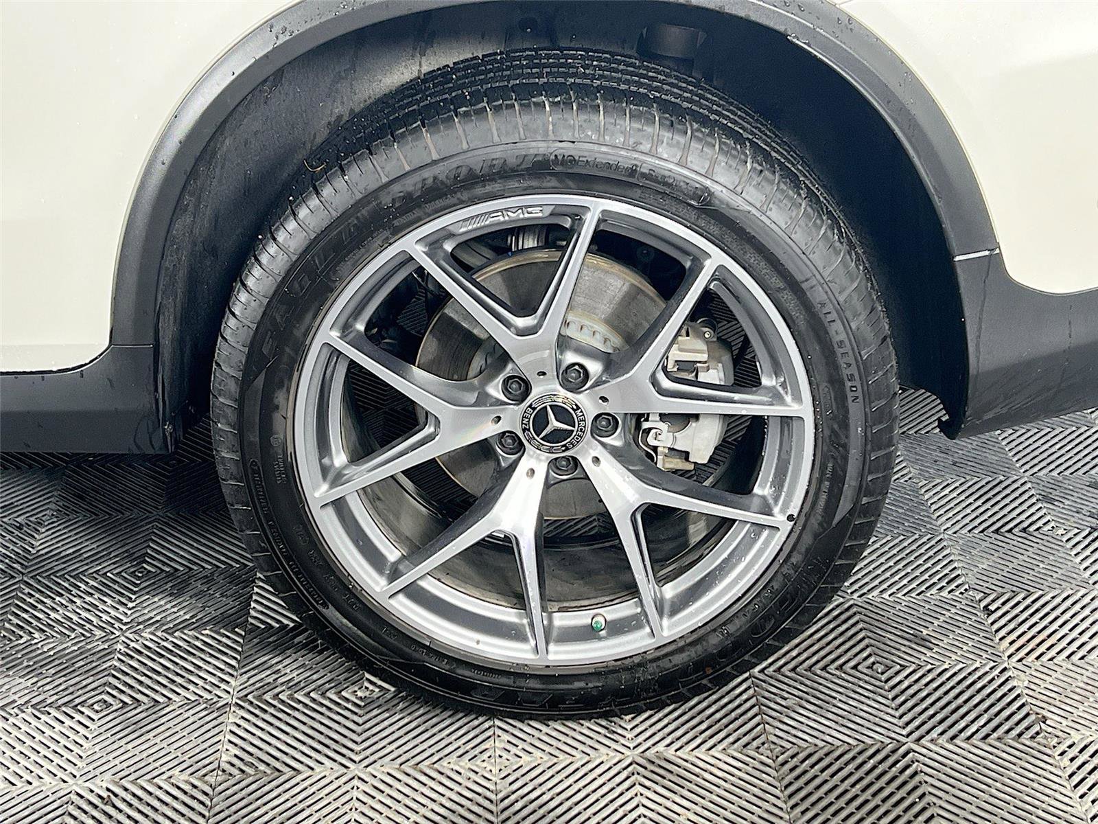 Used 2022 Mercedes-Benz GLC 300 4MATIC Coupe image 32