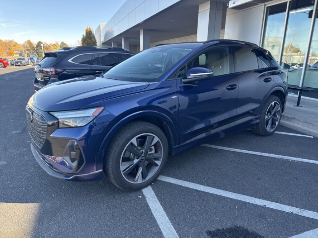 Used 2024 Audi Q4 e-tron Premium w/ Convenience Package