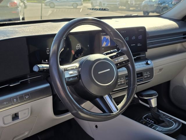 Used 2024 Hyundai Kona SEL AWD/4WD image 14