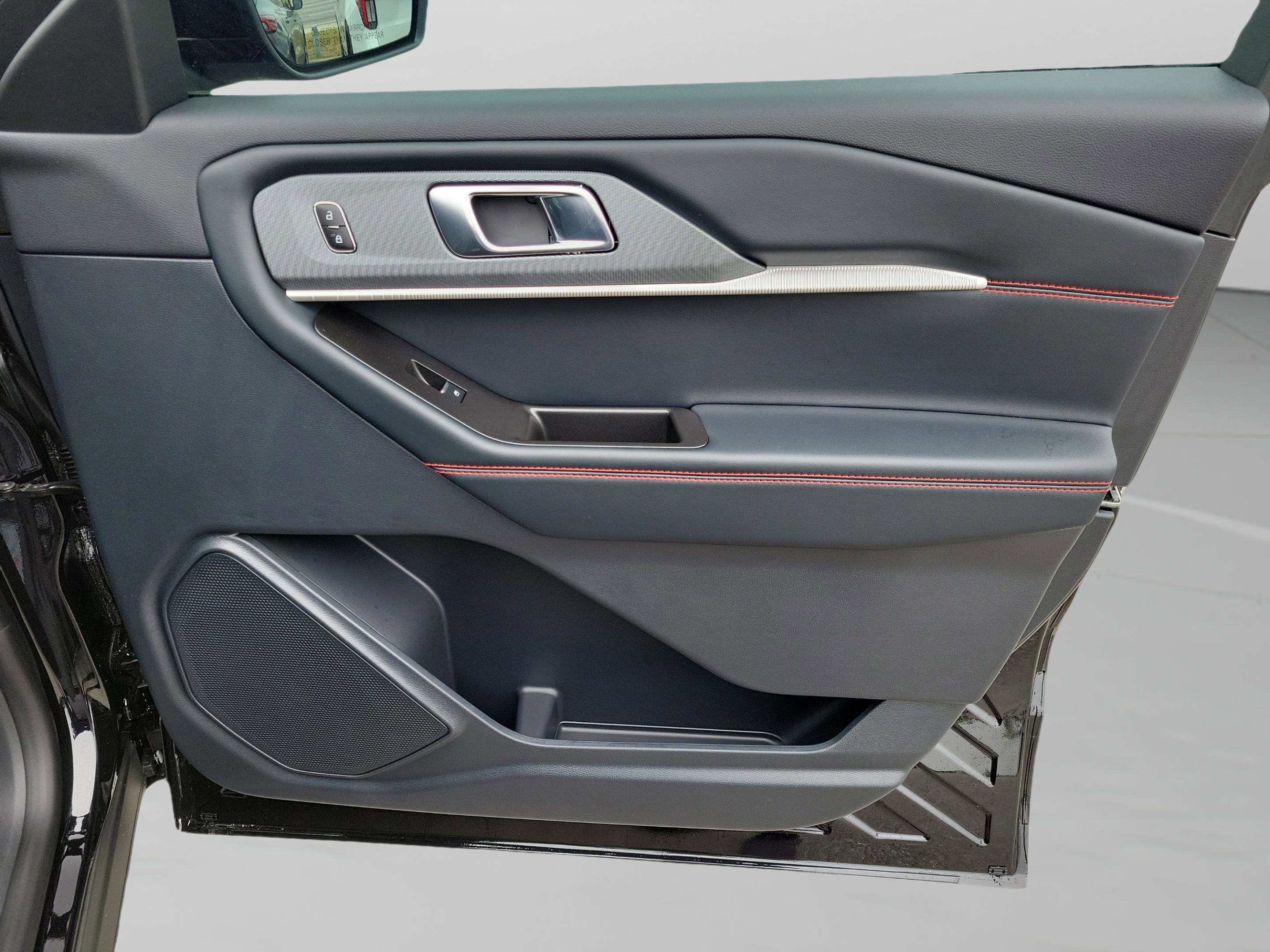 New 2026 Ford Explorer ST-Line image 31