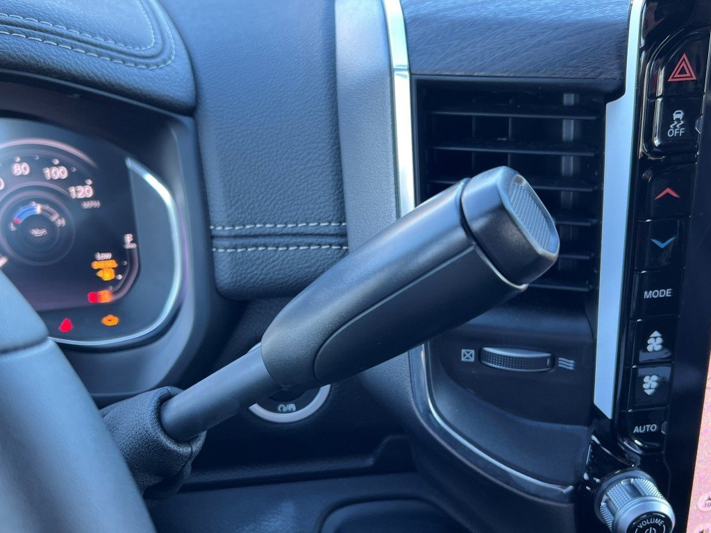 New 2025 RAM 3500 Laramie image 37