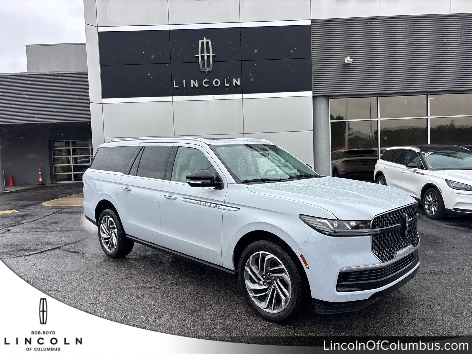 New 2026 Lincoln Navigator L Reserve AWD/4WD image 1