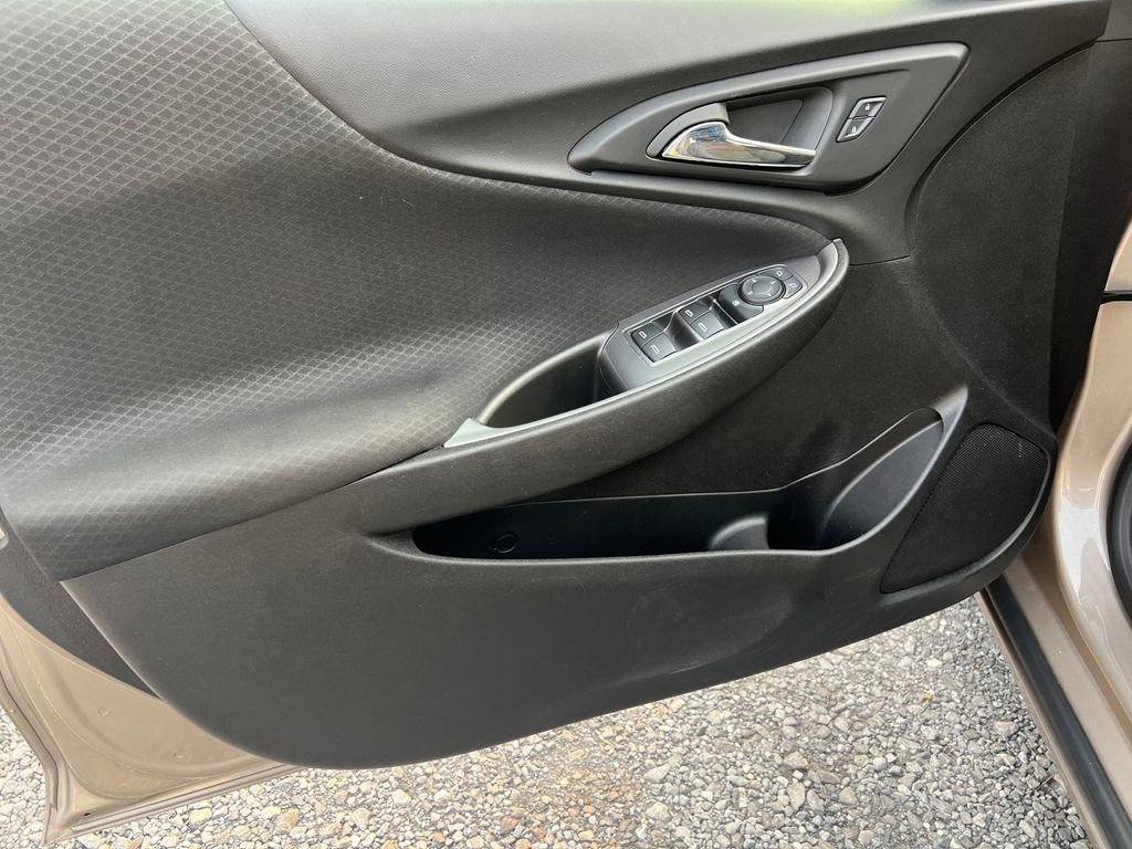 Used 2023 Chevrolet Malibu LS image 13