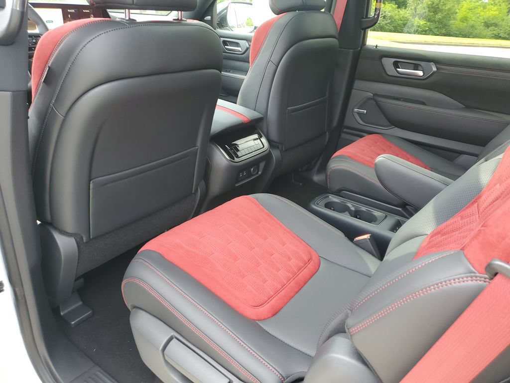 New 2026 Nissan Armada NISMO AWD/4WD image 12