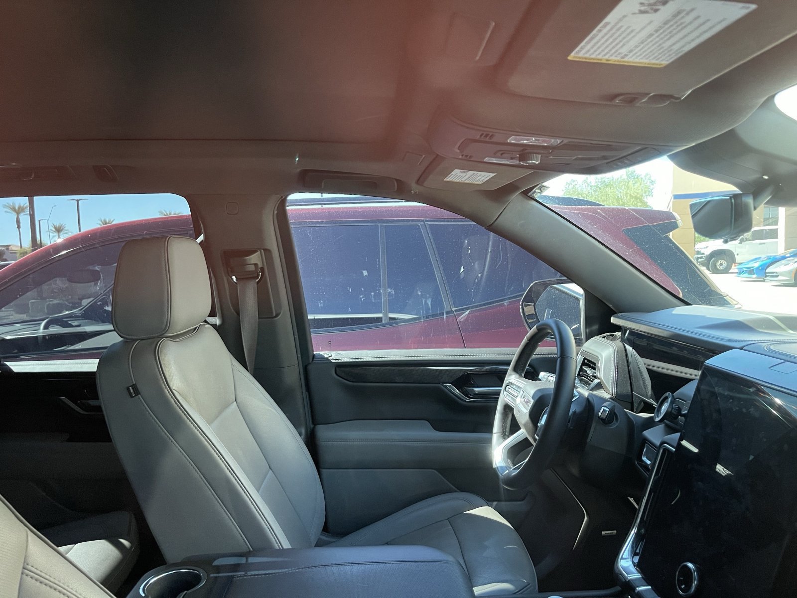 Used 2025 GMC Yukon Elevation w/ Technology Package RWD image 8