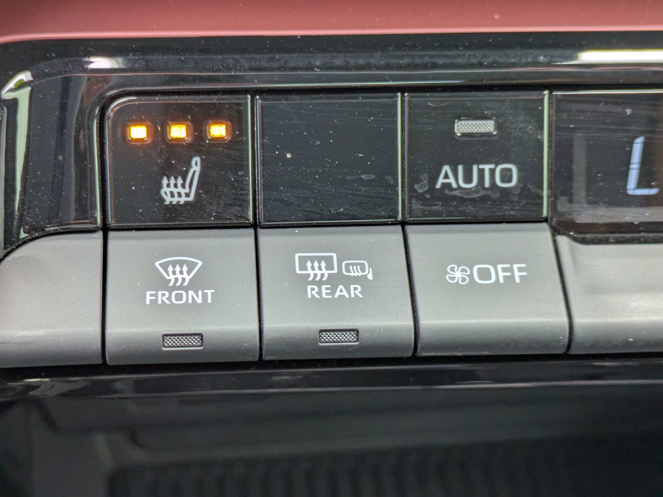 Used 2024 Toyota Prius Prime FWD image 28