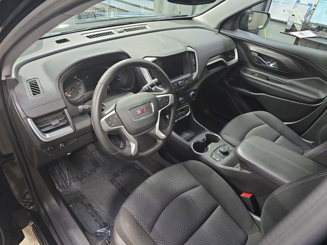 Used 2024 GMC Terrain SLE w/ Driver Convenience Package AWD/4WD image 17
