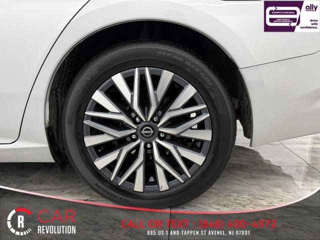 Used 2024 Nissan Altima 2.5 SV image 11