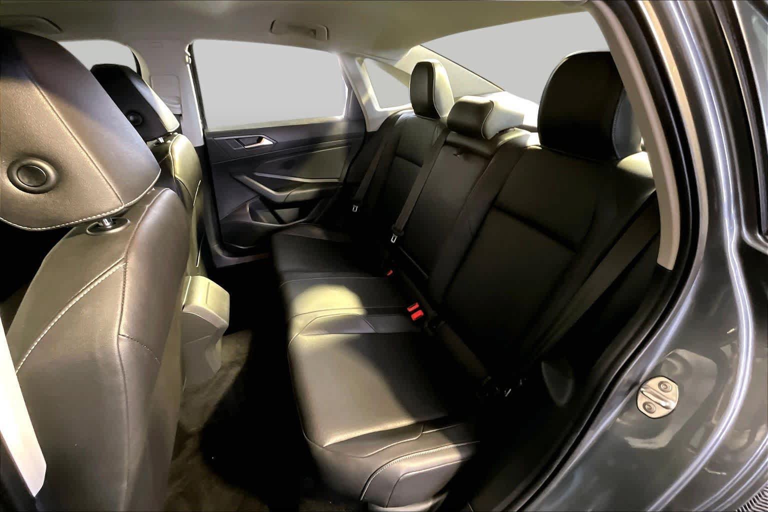 Used 2019 Volkswagen Jetta SE FWD image 21