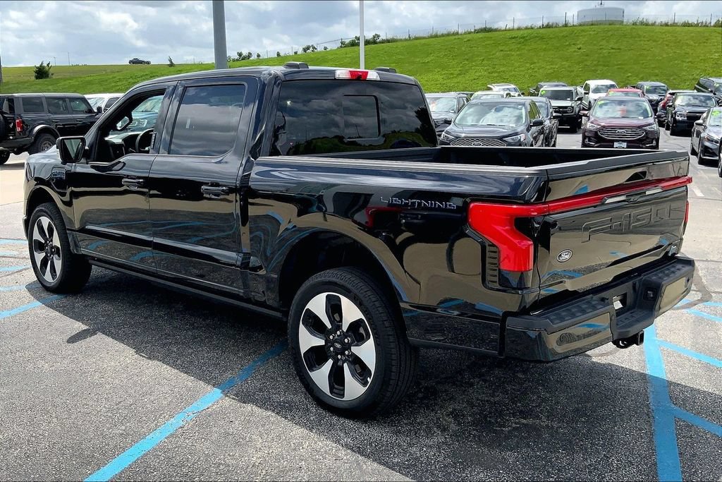 Used 2025 Ford F150 Lightning Platinum AWD/4WD image 2