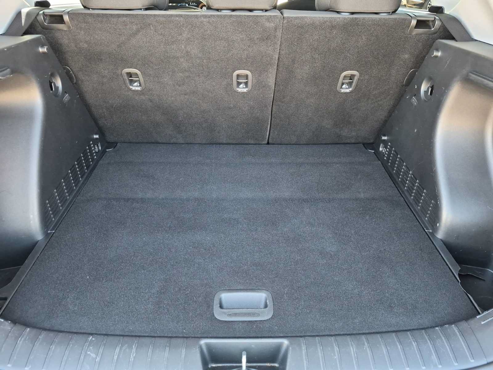 Certified 2025 Hyundai Kona SEL AWD/4WD image 32