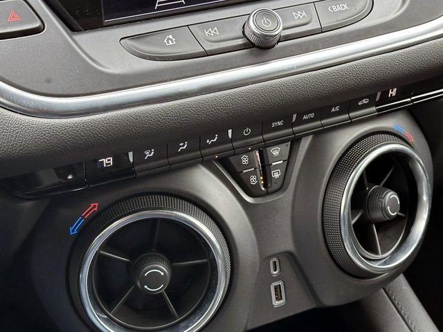 Used 2021 Chevrolet Blazer LT image 25