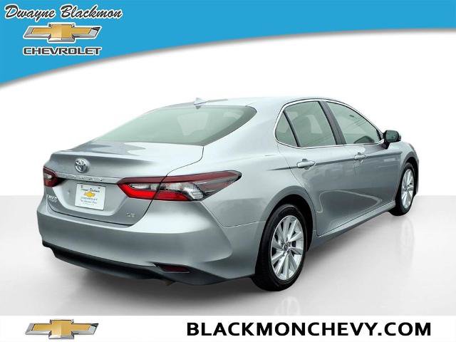 Used 2021 Toyota Camry LE FWD image 3