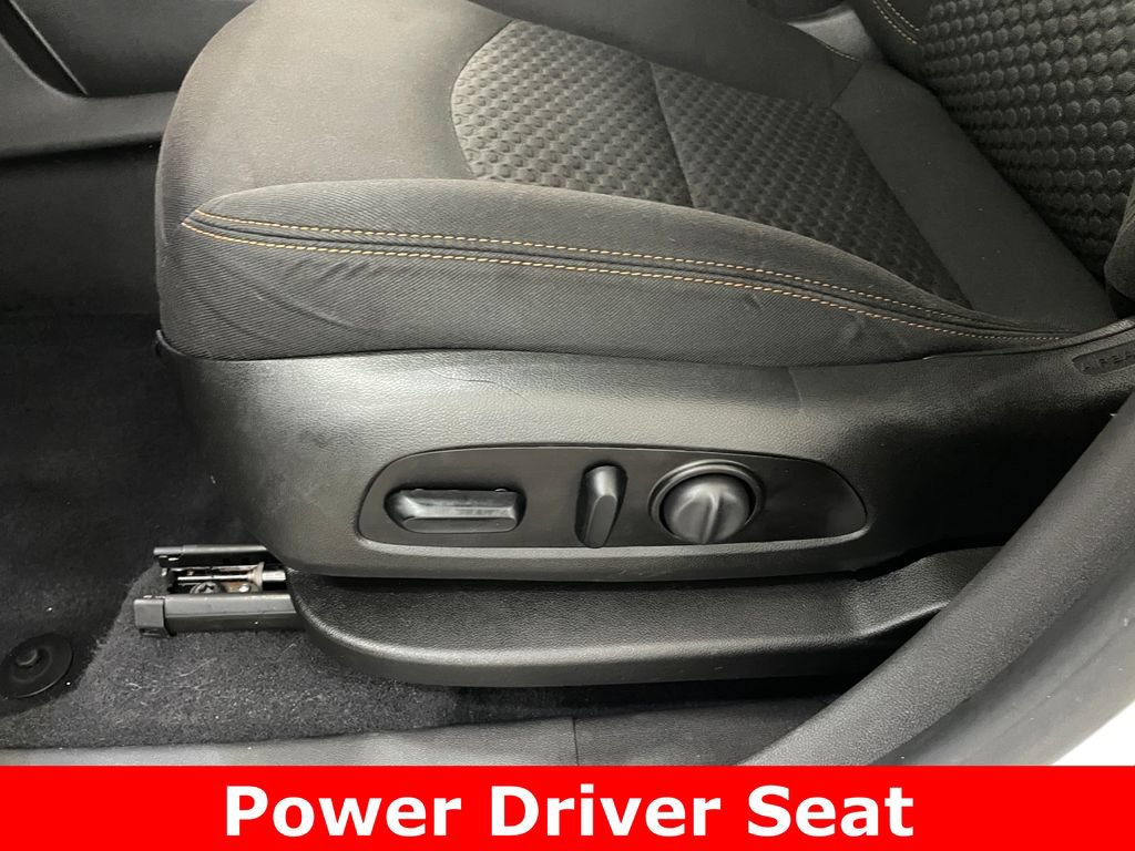 Used 2021 GMC Terrain SLE w/ Driver Convenience Package FWD image 9
