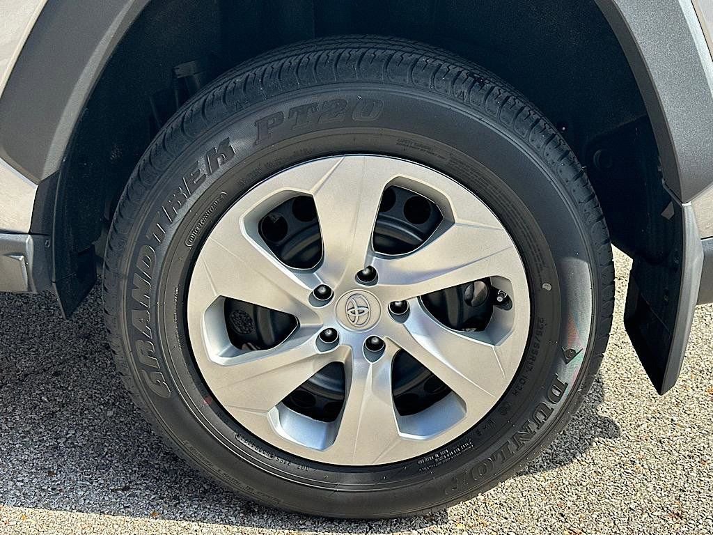 Certified 2023 Toyota RAV4 LE image 30