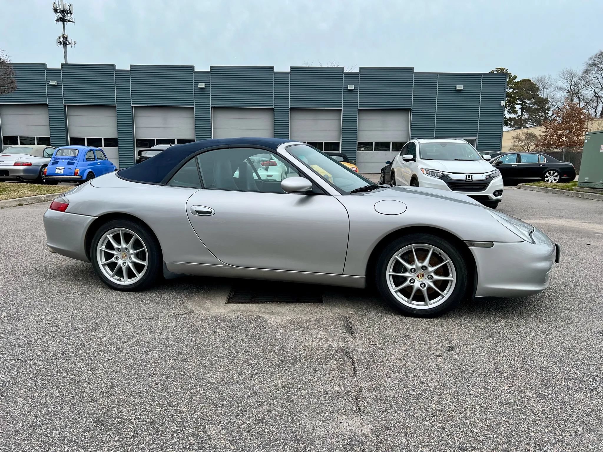 Used 2002 Porsche 911 Carrera RWD image 36